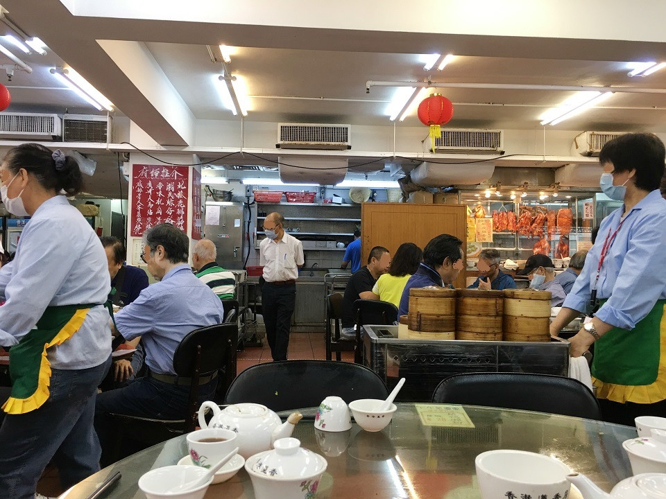香港ワゴン式飲茶