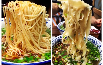 上海• 麺の太さを選ぶ！細麺（左）と寛麺