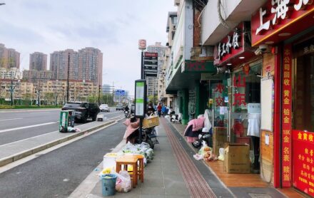 上海・飲食店も封鎖前日には在庫野菜の販売へ