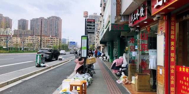 上海・飲食店も封鎖前日には在庫野菜の販売へ