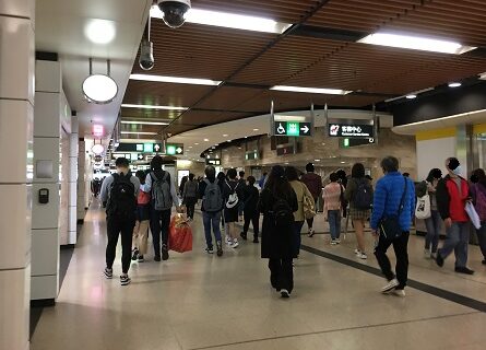 香港　4月4日